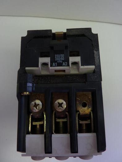 Used GENERAL ELECTRIC / GE Contactor CR7CJ Used