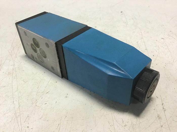 Used VICKERS Valve DG4V32AMUH730 #137502