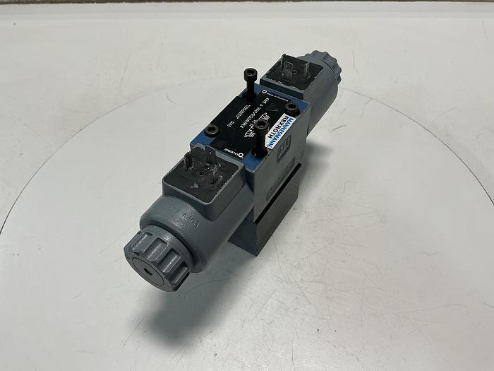 Used REXROTH 4WE 6 W61/EG24N9K4