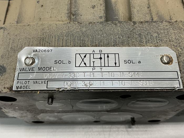 Used VICKERS DG5V-7-33C-T-PL-T-10-JA S448