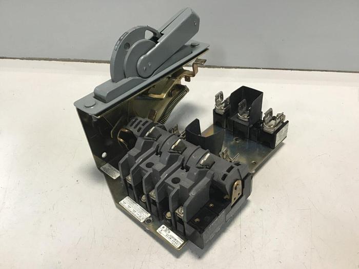 Used ALLEN BRADLEY 30 Amp Fuse Block Plate 1494F-C633 SER B #127473