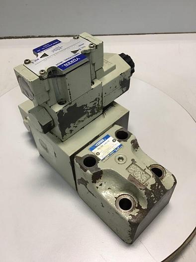 Used YUKEN Valve DSG-01-2B8-D24-50149 #144629