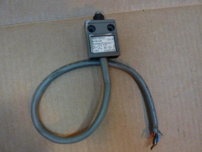 Used CUTLER HAMMER Limit Switch E47BCC06 #26301