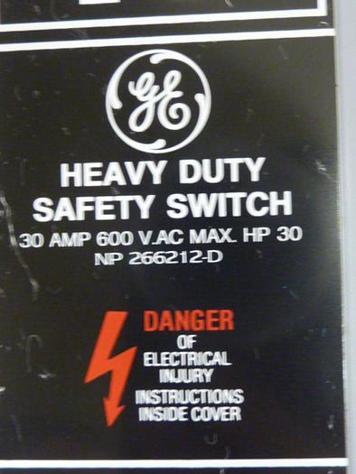 Used GENERAL ELECTRIC / GE 30 Amp Safety Disconnect Switch THN3361 #57164