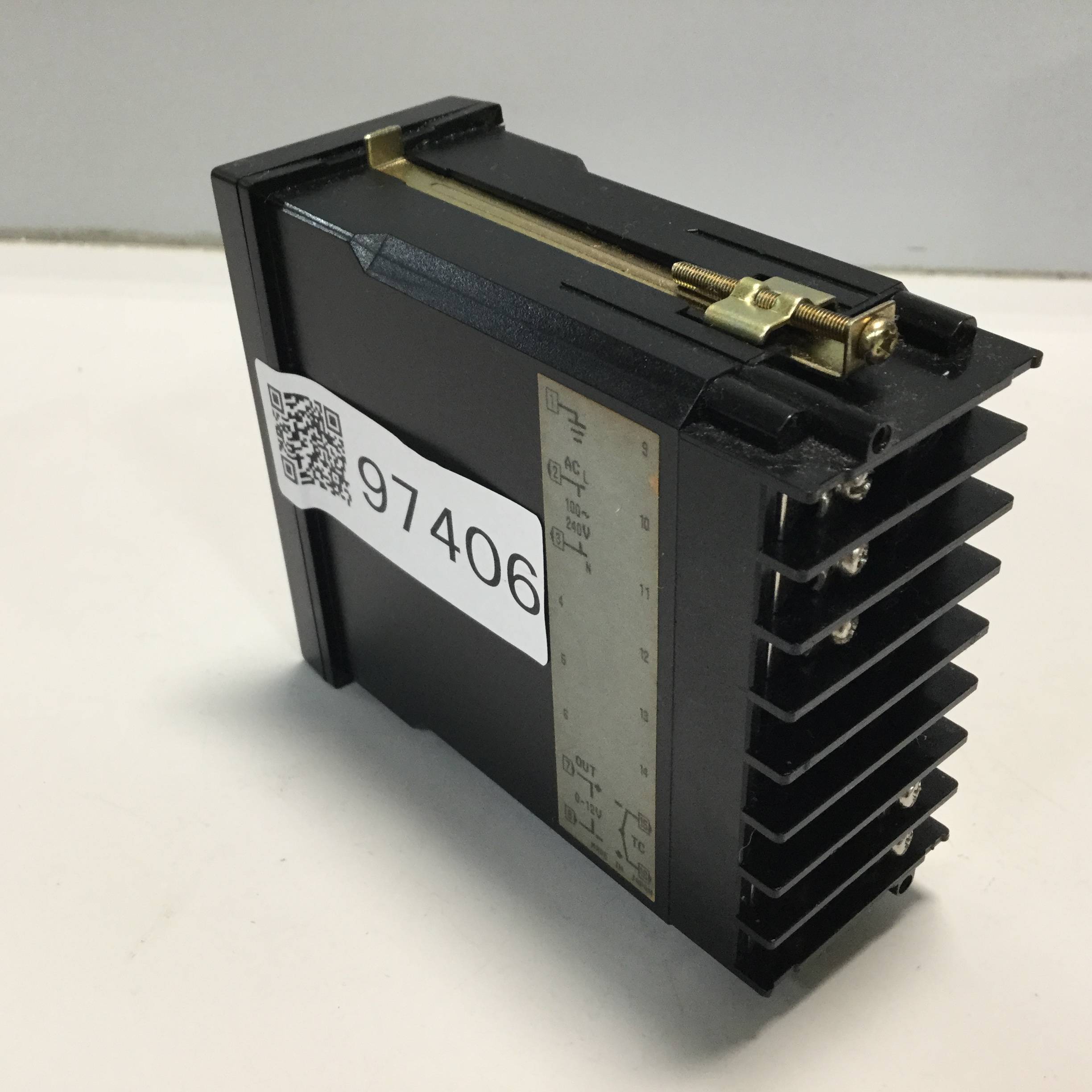 Used RKC Temperature Control REX-C400FK03VNN USED