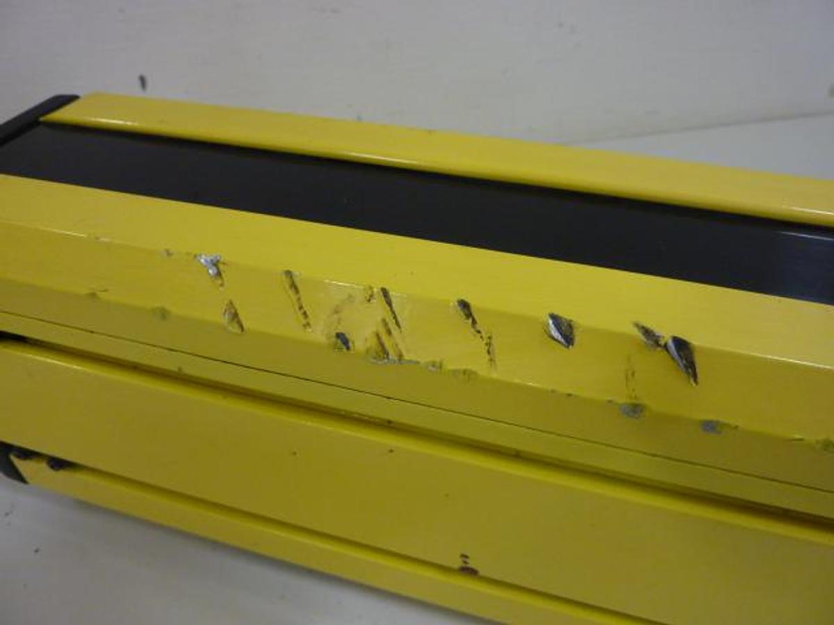 Used SICK OPTIC ELECTRONIC Sender Unit AGSS 300-2121 #49814