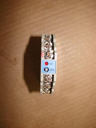 Used KEYENCE CORP Sensor Module ES-12AC-U #21245