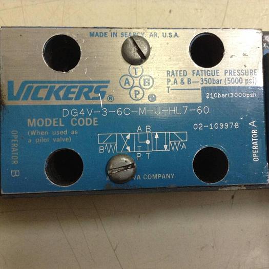 Used VICKERS Directional Valve DG4V-3-6C-M-U-HL7-60 #89190