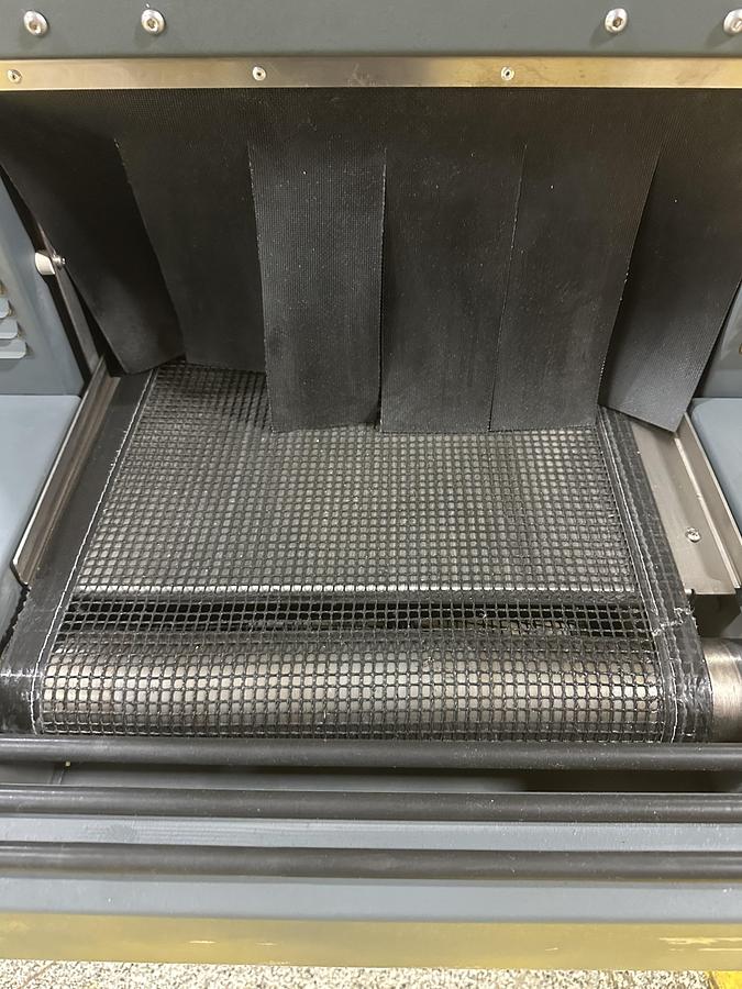 Used HEAT SEAL Shrink Wrap Tunnel T3417/8-TMB USED