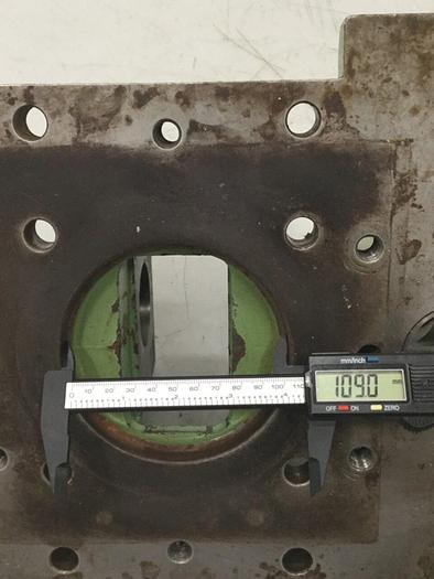 Used ARBURG Sliding Platen 221-75-350 / SP #117470