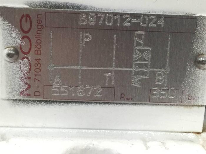 Used MOOG Servo Valve J662B120 Used USED