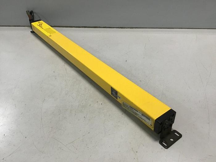 Used STI Light Curtain Receiver MS46SR-20-700-Q1-R-NC-FP #133947