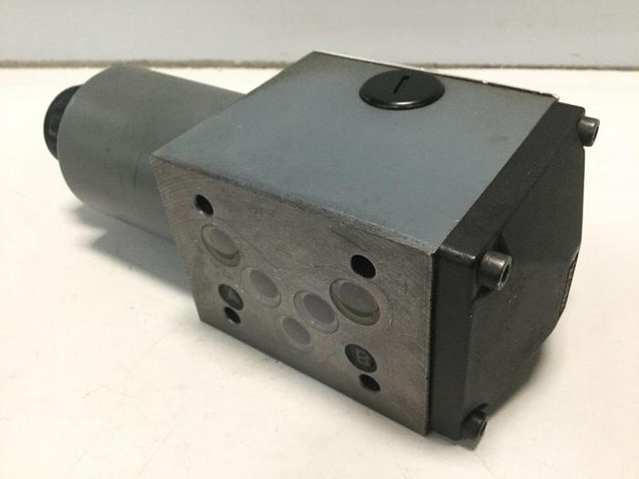 Used MANNESMANN REXROTH Valve 4WE10EA30CG24N9Z4 #106003