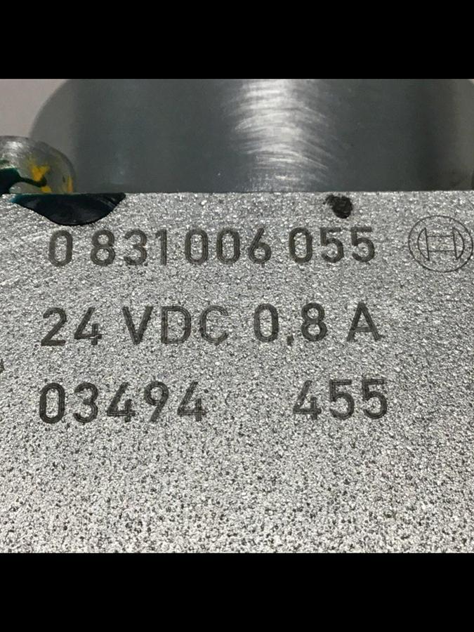 Used BOSCH Proportional Pressure Relief Valve 0 811 402 019 Used