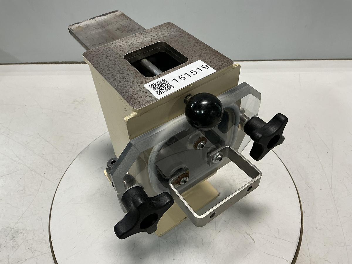 Used METAL FABRICATOR NO MODEL NUMBER / NO TAG