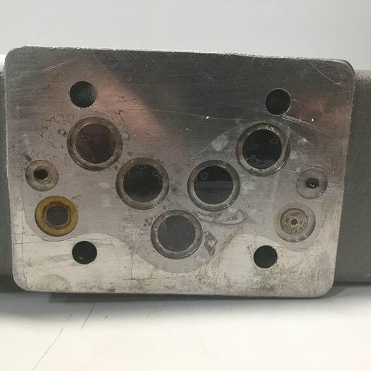 Used TOKIMEC Directional Control Valve DEFRG21-03-6C-EX-60-11-S21 Used