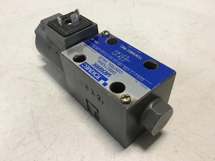 Used VICKERS Valve DG4V-3-0BL-M-U4-H-7-52-JA15 #134411
