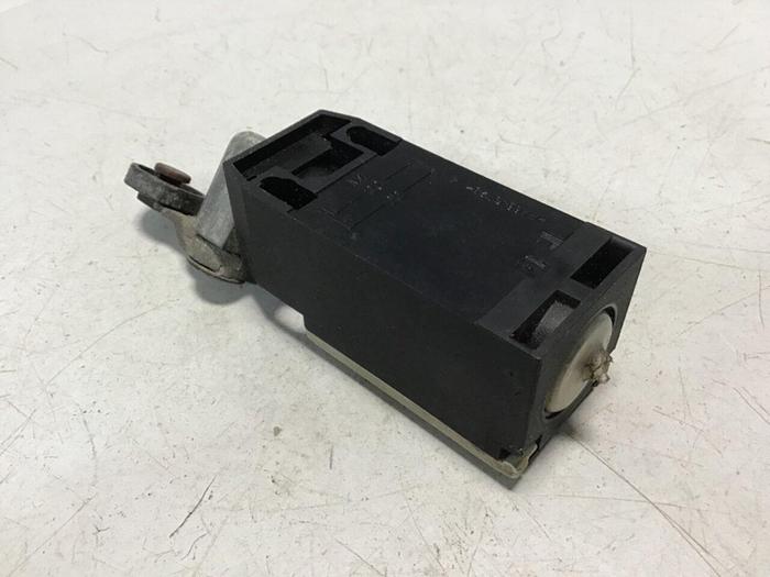 Used LOVATO Limit Switch KBE1S11 #121291