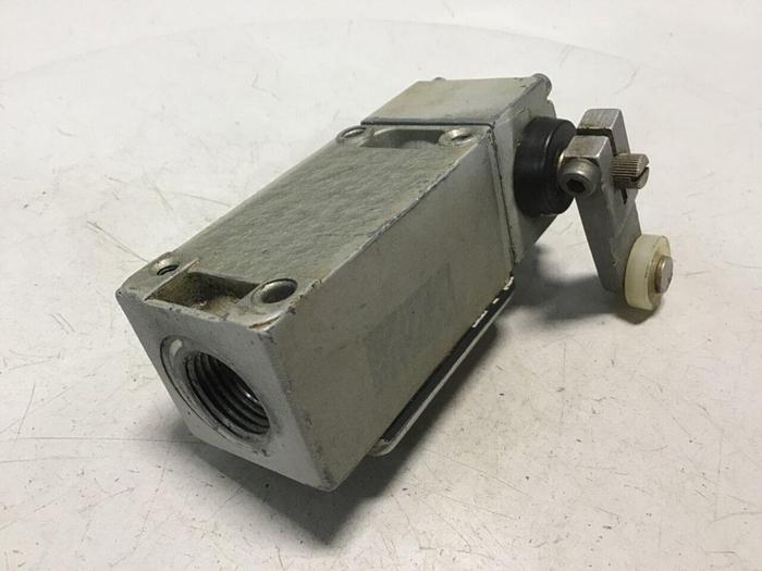 Used TELEMECANIQUE Limit Switch C3JK06 #121452