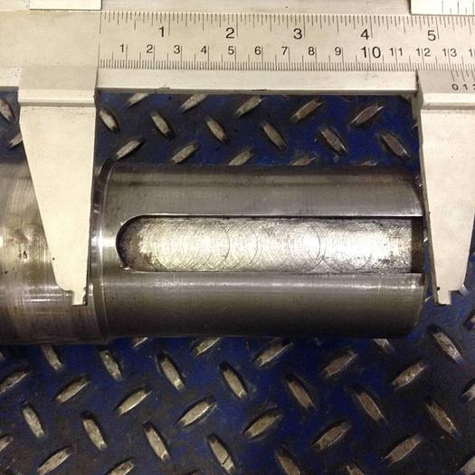 Used CINCINNATI MILACRON Ball Screw Main Mold Injection Screw CM SCREW VE 165-7 Used