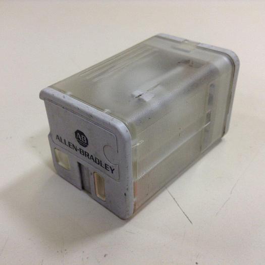 Used ALLEN BRADLEY Relay 700-HA33Z24 SER A #76291