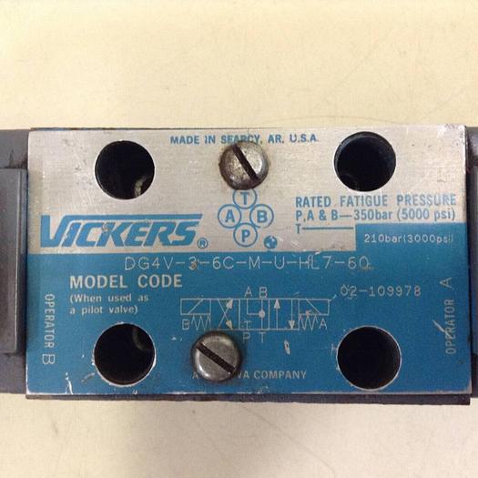 Used VICKERS Directional Valve DG4V-3-6C-M-U-HL7-60 Used