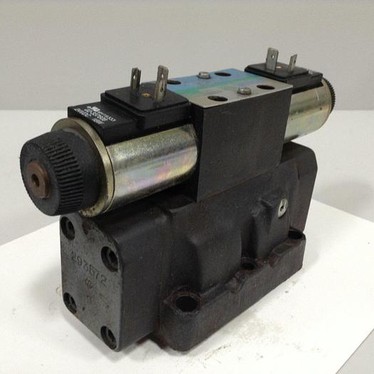 Used VICKERS Valve DG5S4-0431C-E-T-M-U-HL7-B13-60-EN502 #89854
