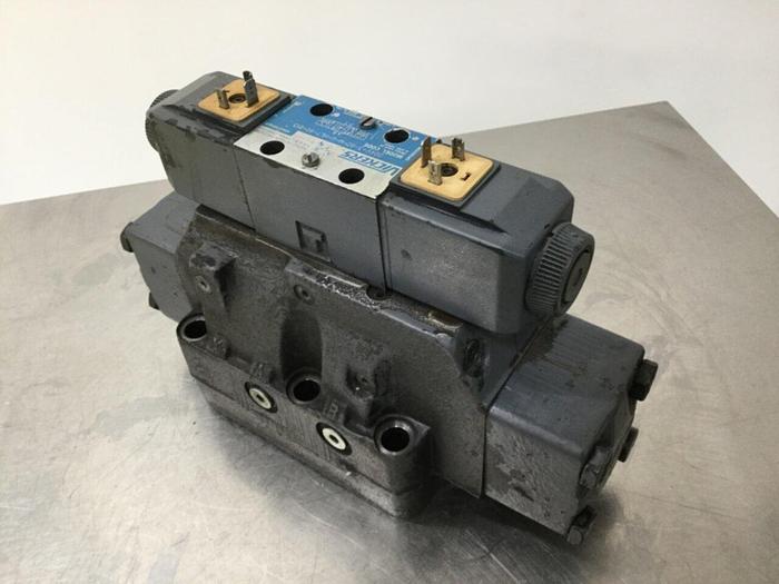 Used VICKERS Valve DG4V-3-6C-M-U-HL7-60-B13 Used