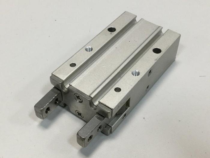 Used SMC Air Gripper MHY2-16D #104431