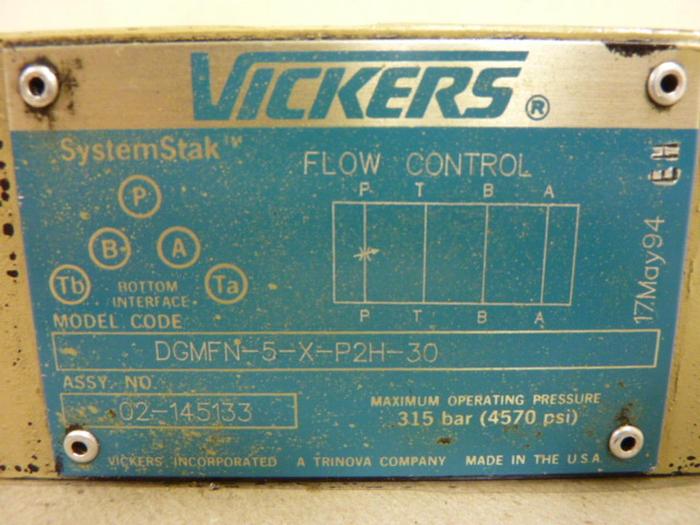 Used VICKERS Flow Control Valve DGMFN5XP2H30 #61045