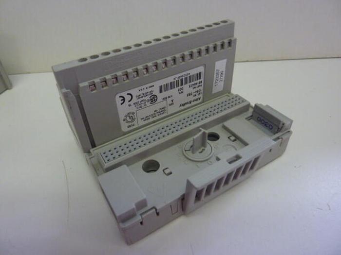 Used ALLEN BRADLEY Input Module 1794-IB16 SER A #33248