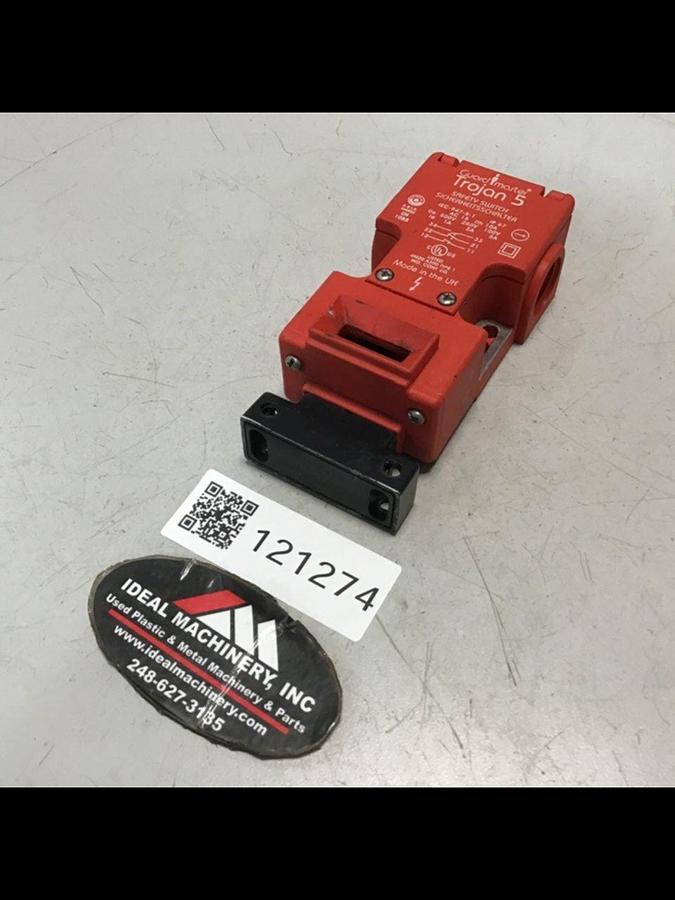Used ALLEN BRADLEY Guardmaster Switch TROJAN 5 Used