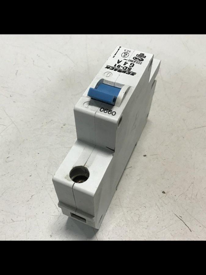 Used SCHRACK 4 Amp Circuit Breaker SD-91G 4A Used