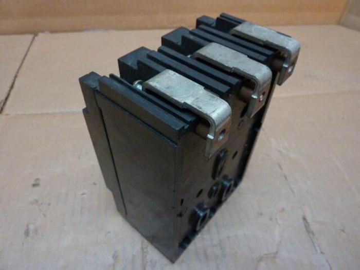 Used SQUARE D 70 Amp Circuit Breaker 999370 #28450