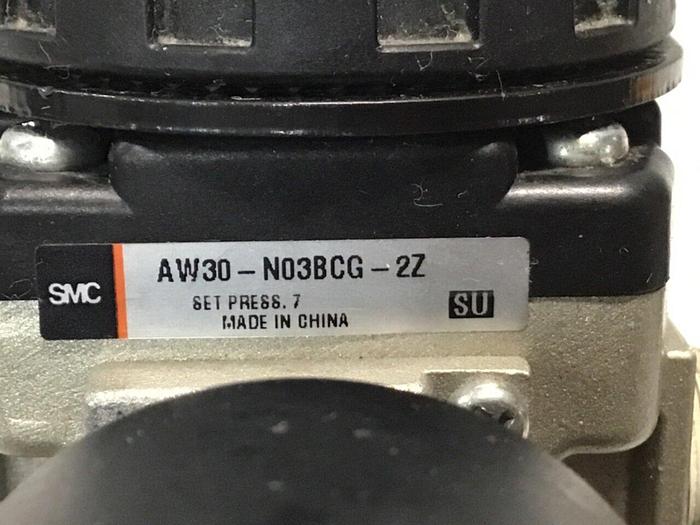 Used SMC Regulator AW30-N03BCG-2Z #120166