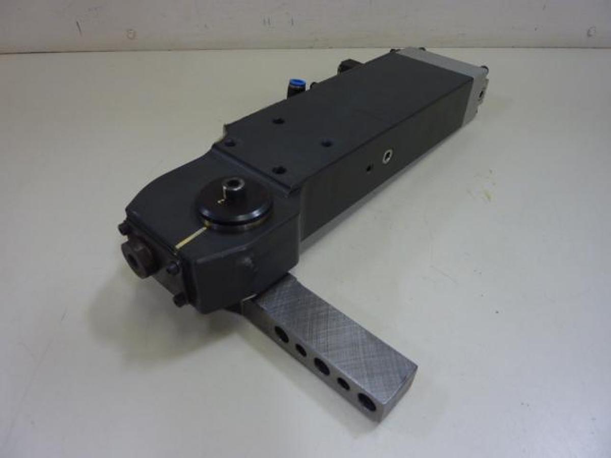 Used BTM CORP Power Clamp 779800G-733207H-90AL-SCDC Used