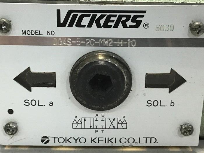 Used VICKERS Valve DG4S52CMWH10 #113010