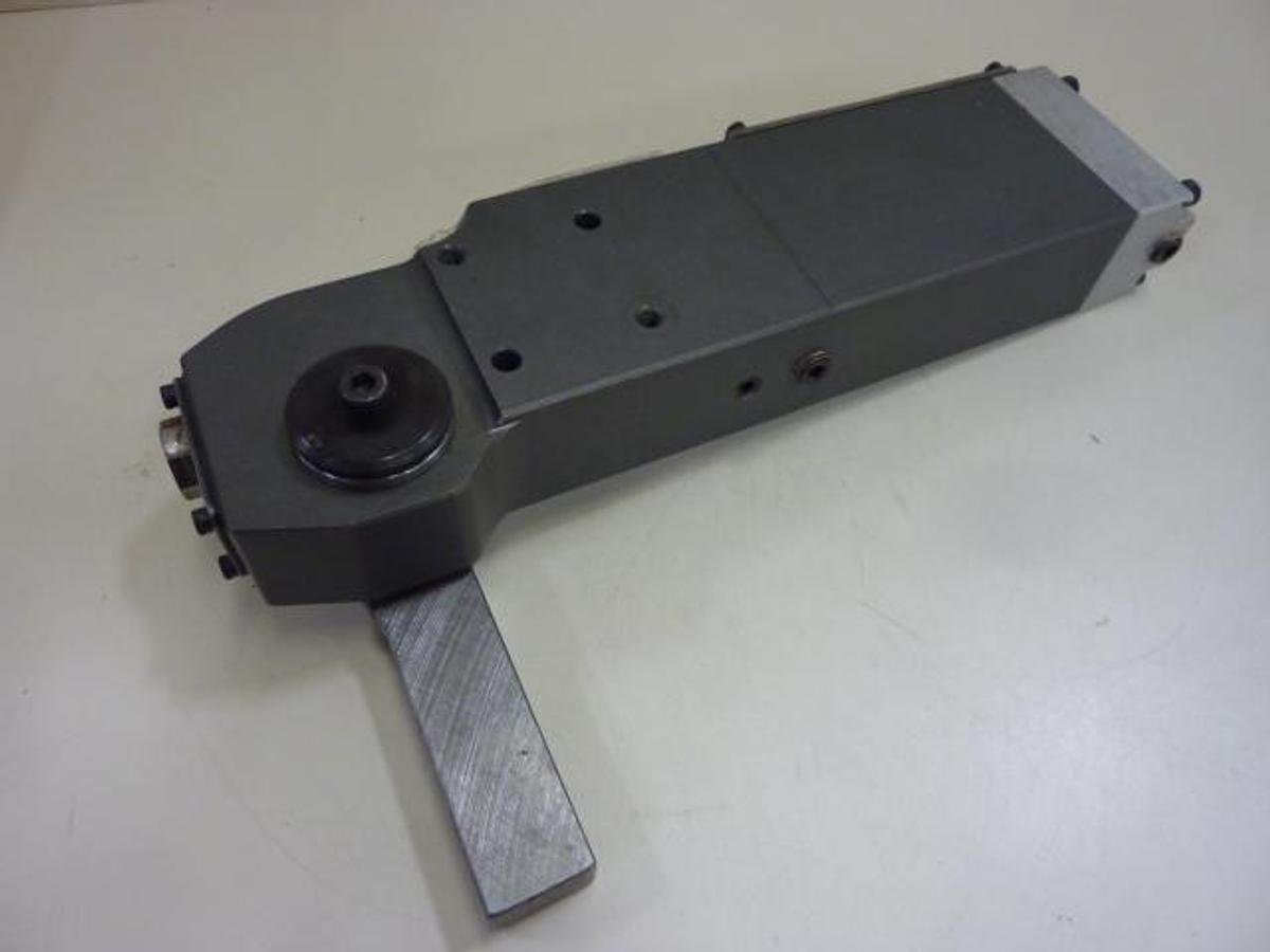 Used BTM CORP Power Clamp STC52VP-1420-73320H-90AR-SCDC Used