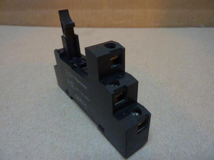 Used CUTLER HAMMER 5 Pin Relay Socket Base D4PA1 #35310