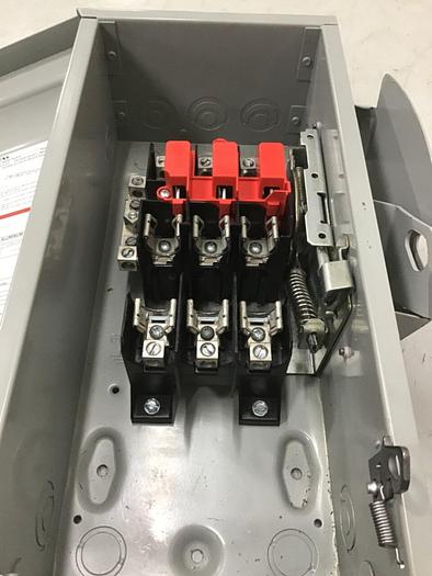 Used SIEMENS General Duty Safety Disconnect Switch GF322N VBII #124571