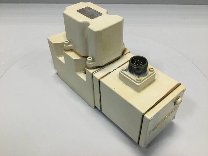 Used MOOG Valve J661-124 Used