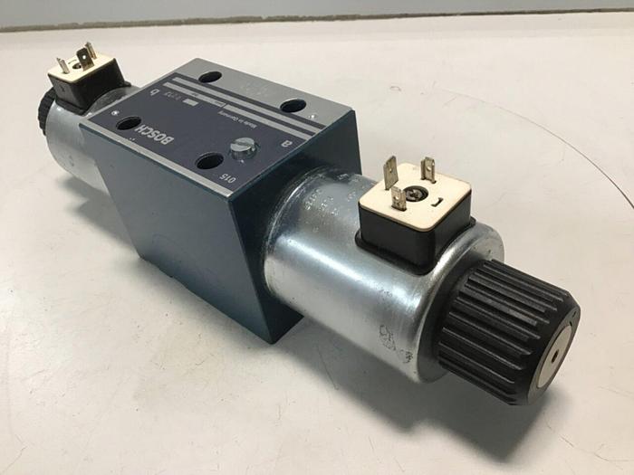 Used BOSCH Valve 0 810 001 702 #115858