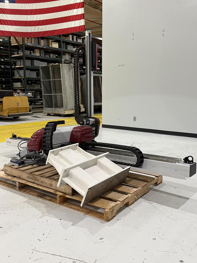 Used 2013 WITTMANN Robot W821 USED #152713 Not Cleaned Yet