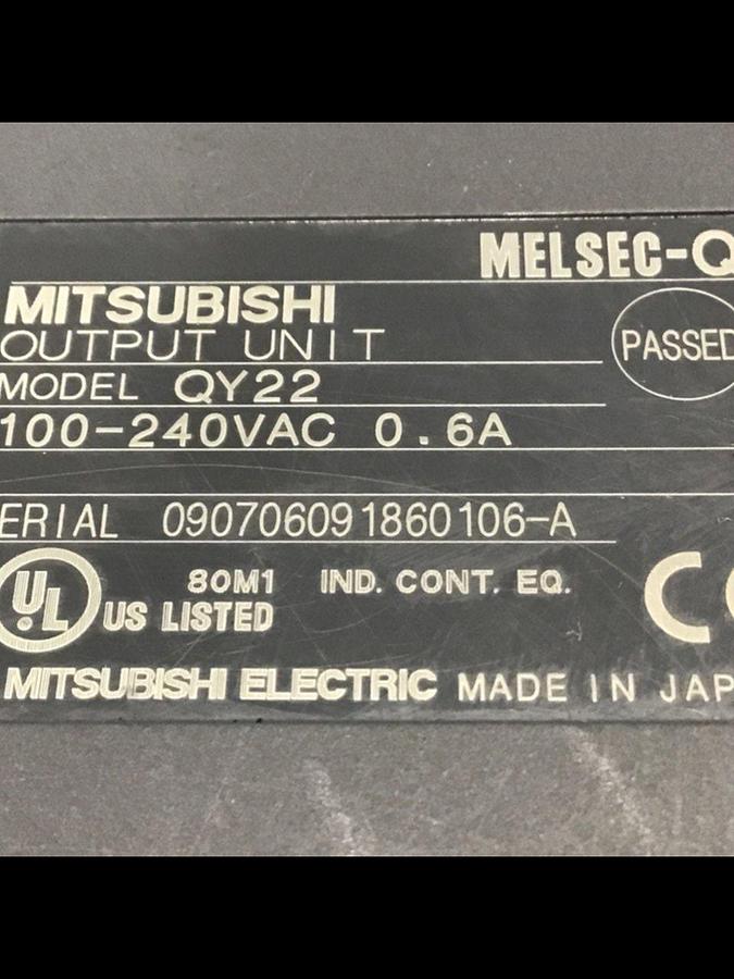 Used MITSUBISHI Output Module QY22 USED