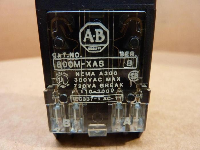 Used ALLEN BRADLEY Selector Switch 800MB-NX43 #38192