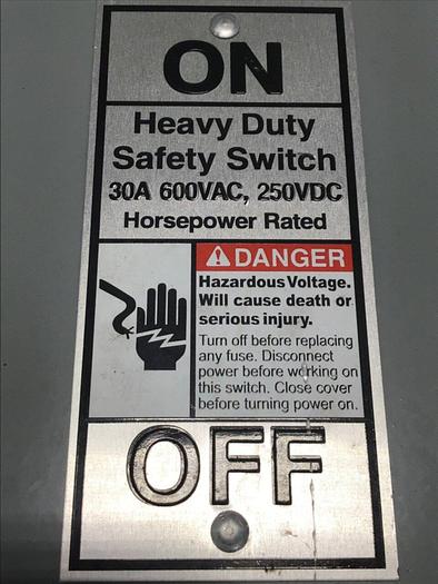 Used SIEMENS 30 Amp Safety Disconnect Switch HNF361 VBII #137847