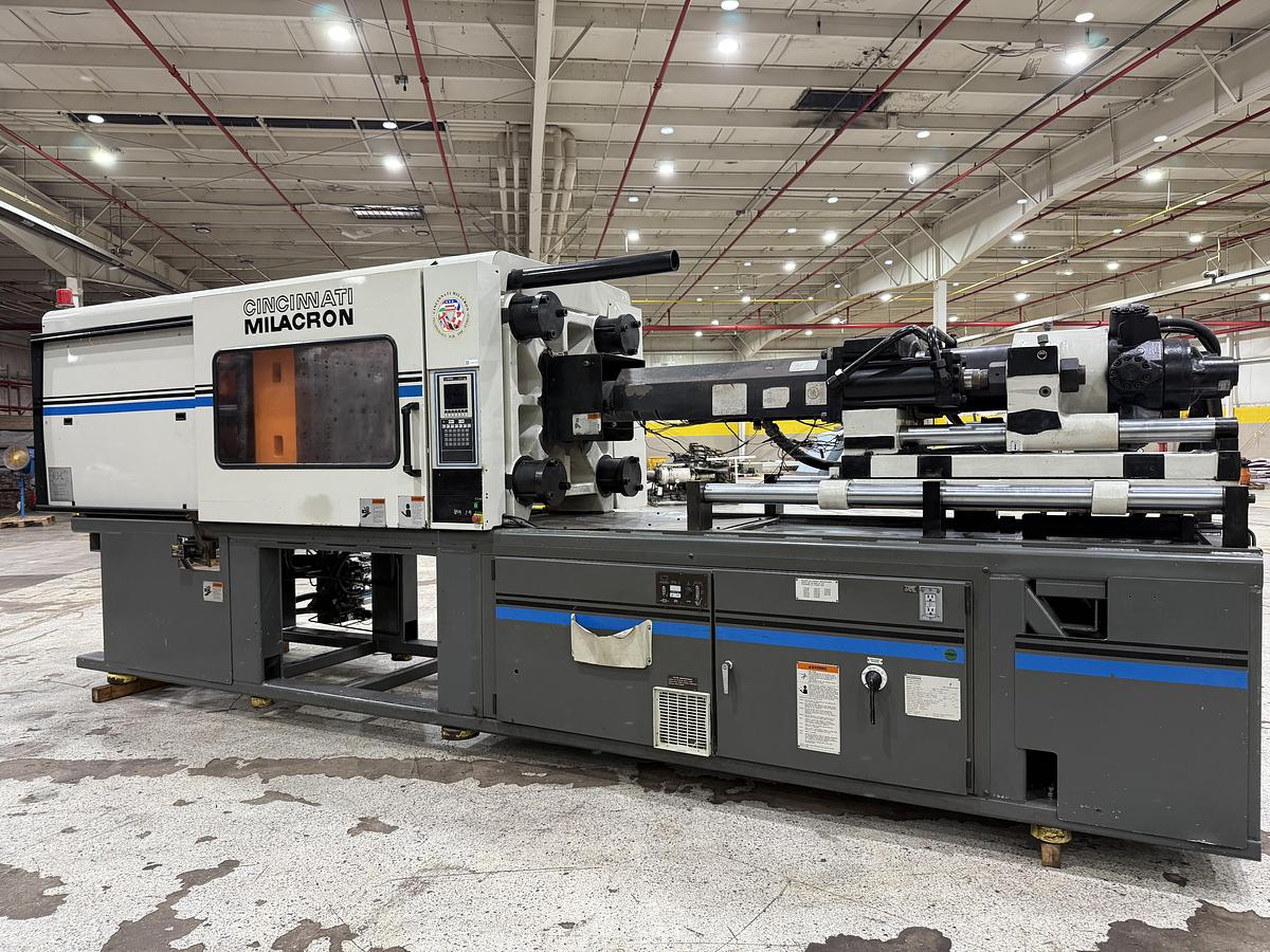 Used CINCINNATI MILACRON VT 300-29