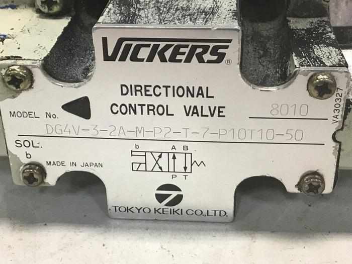 Used VICKERS Valve DG4V-3-2A-M-P2-T-7-P10T10-50 #137680