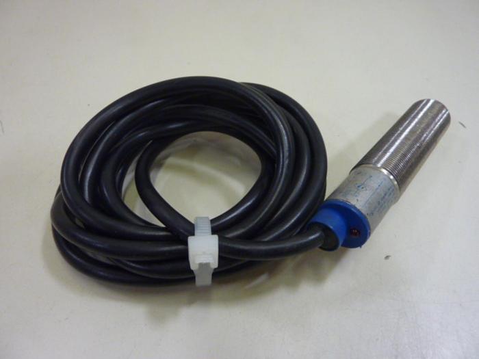 Used ALLEN BRADLEY Proximity Switch 871C-C5A18 SER A #62642