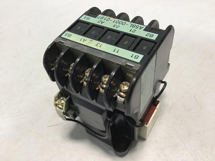 Used FUJI ELECTRIC Contactor SCRA3631-05Z42C #112418